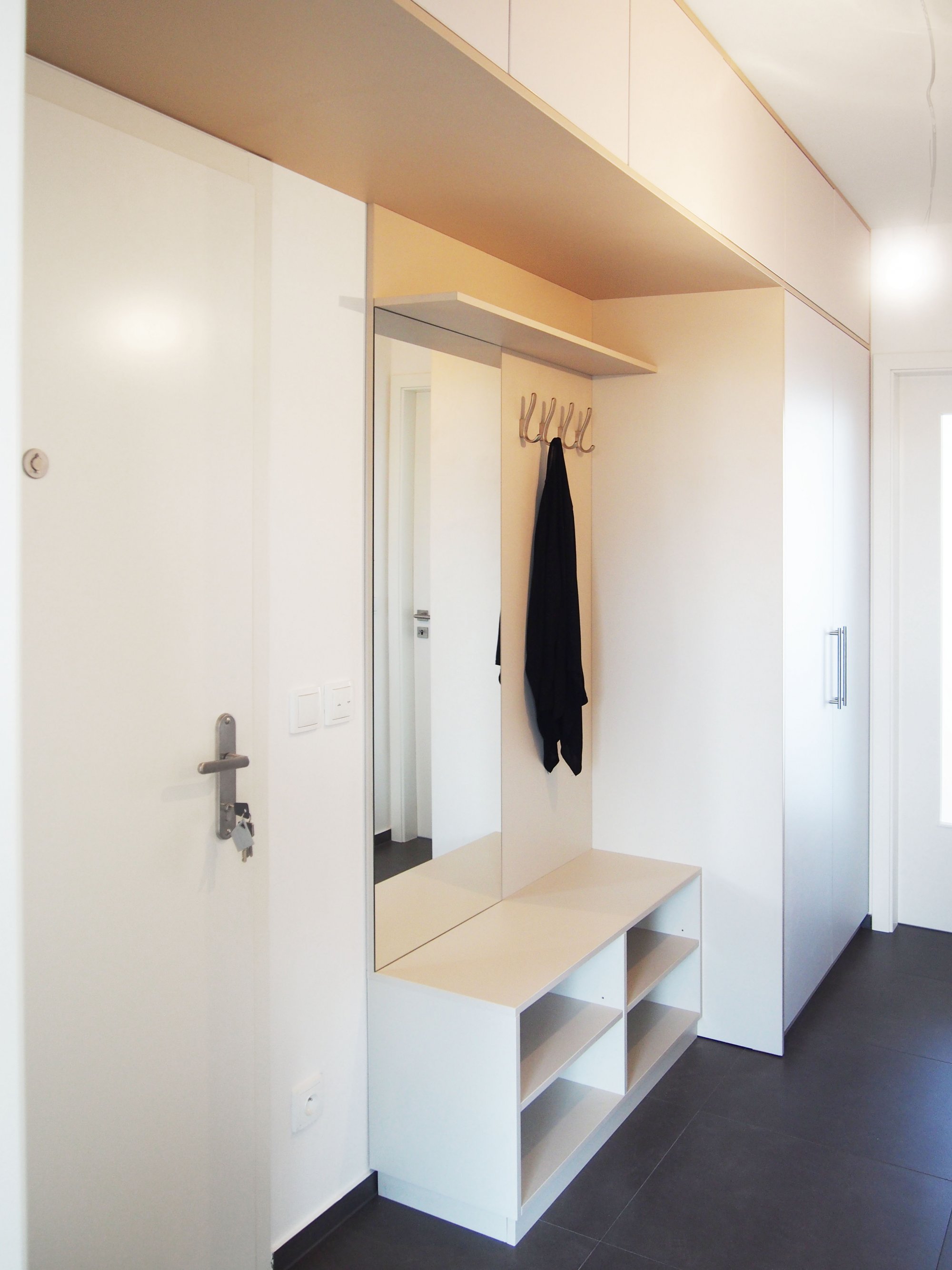 vestavn&yacute; n&aacute;bytek pro n&aacute;jemn&iacute; byt