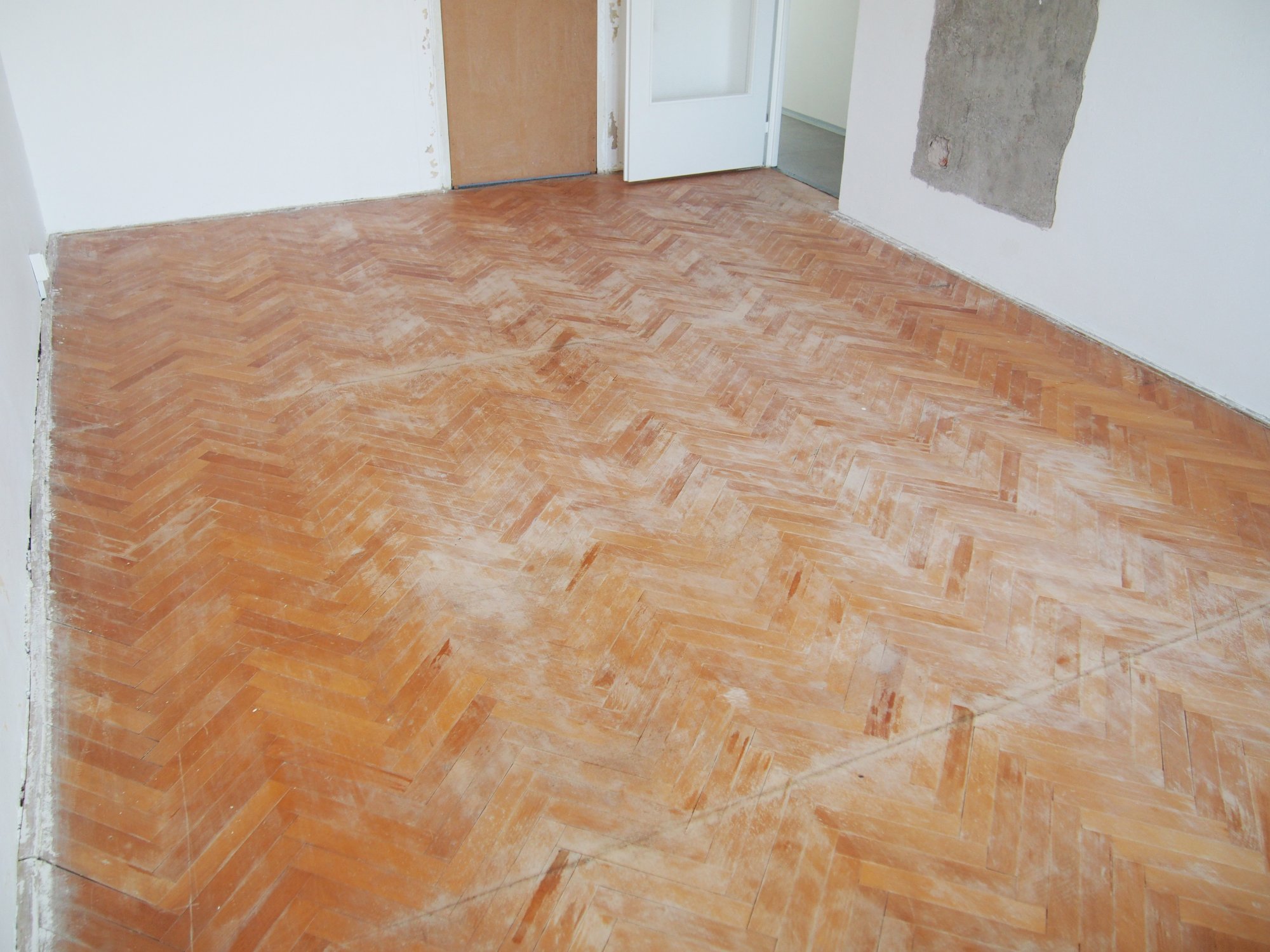 udržitelné bydlení: renovace parket